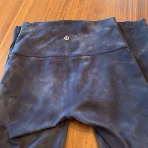 Lululemon Invigorate Crop 23” Diamond Dye size 4